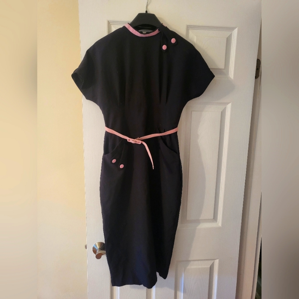 Bettie Page Las Vegas, vintage inspired 1940's wiggle dress